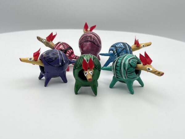 Loose Neck Armadillo - Image 6